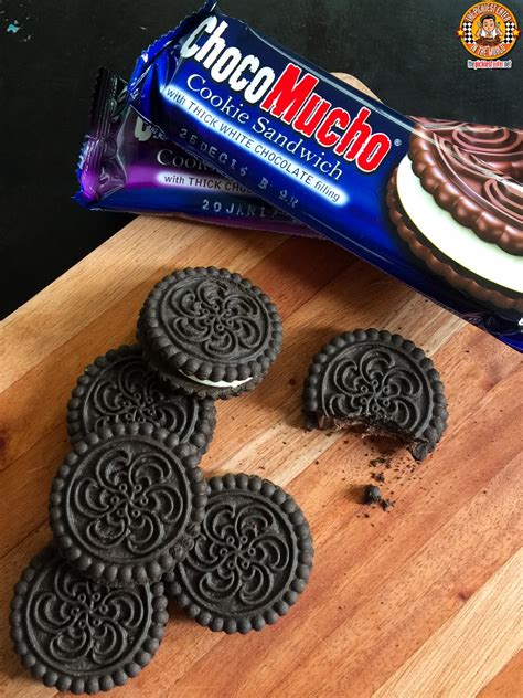 The Pickiest Eater In The World New Choco Mucho Cookie Sandwiches
