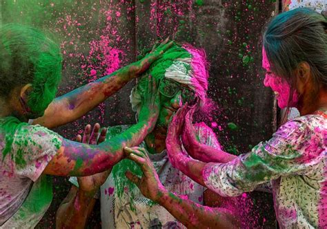 Happy Holi 2023 Celebrations Colorful Holi Fervour Grips India In