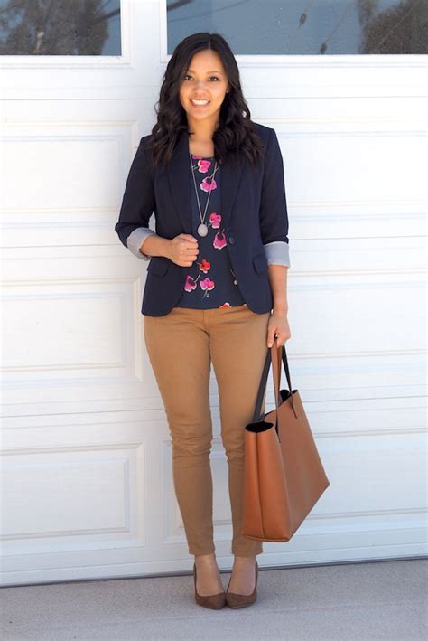 What To Wear To Jury Duty Here Are 21 Appropriate Outfit Ideas