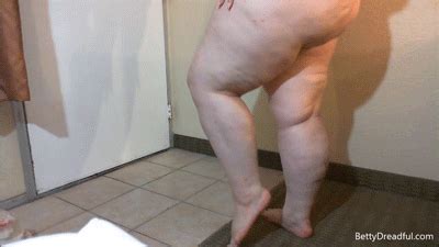 Thick Leg Show Off Mobile Betty Dreadful To Go Clips4Sale