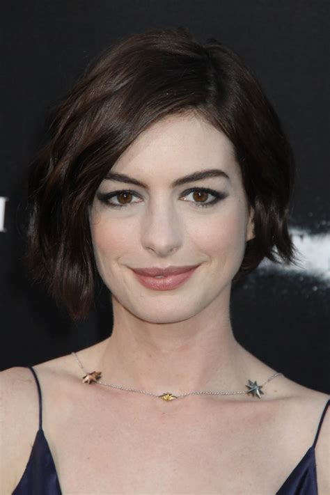 20 Hairstyles For Short Hair You Will Want To Show Your Stylist Mom