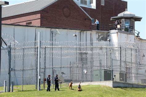 With Power Tools And A Ruse 2 Killers Flee New York Prison The New
