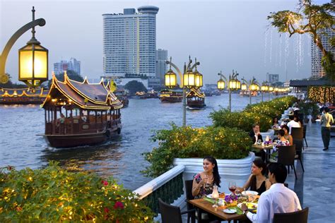 Riverside Terrace Cuisine Internationale Sur Le Fleuve Chao Phraya