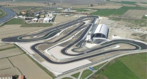 Jun 08, 2021 · un muletto della nuova ferrari v6 ibrida è stato avvistato durante i collaudi su strada: Guidare una Ferrari su pista a Adria, guidare Ferrari sul autodromo Adria International Raceway ...