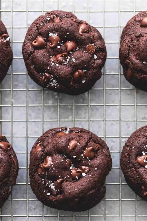 Salted Caramel Stuffed Double Chocolate Cookies Creme De La Crumb