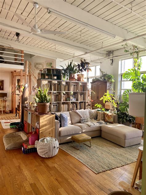 My living room, New Jersey :) : r/AmateurRoomPorn