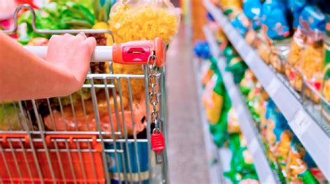 El Gobierno Acuerda Con Los Supermercados Para No Trasladar El Total Del Iva A 27 Productos