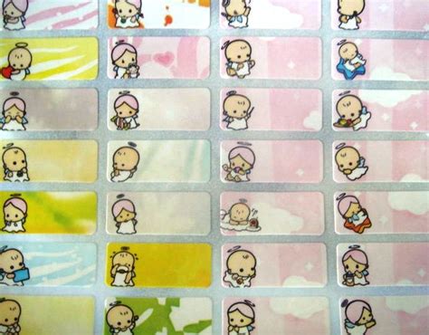 Desain stiker yang unik bisa membuat produk kue kamu lebih unggul dibandingkan saingan. Fancy Labels Sticker Name / Label Nama