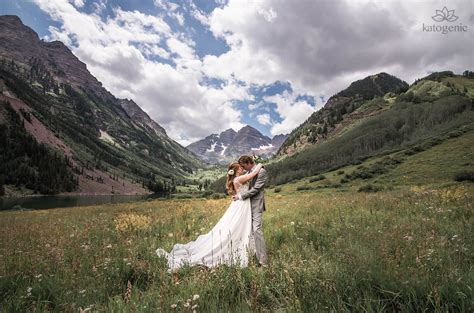 Our aspen weddings blog, weddings gallery and the frequent press surrounding aspen destination weddings should provide you with sufficient inspiration to say i do to aspen. Elopement Ideas | Maroon Bells Aspen Colorado Wedding ...