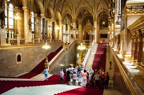 Desde 72,00 € por grupo (o preço varia consoante a dimensão do grupo) viagem de um dia para grupos pequenos de viena a budapeste. Roteiro de 2 dias em Budapeste - Hungria - Estrangeira
