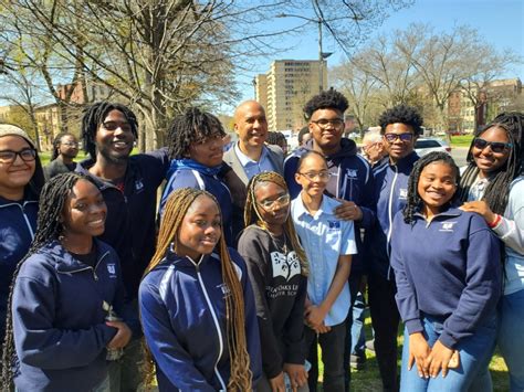 More Trees Can Change The World And Newark Cory Booker Says Newark