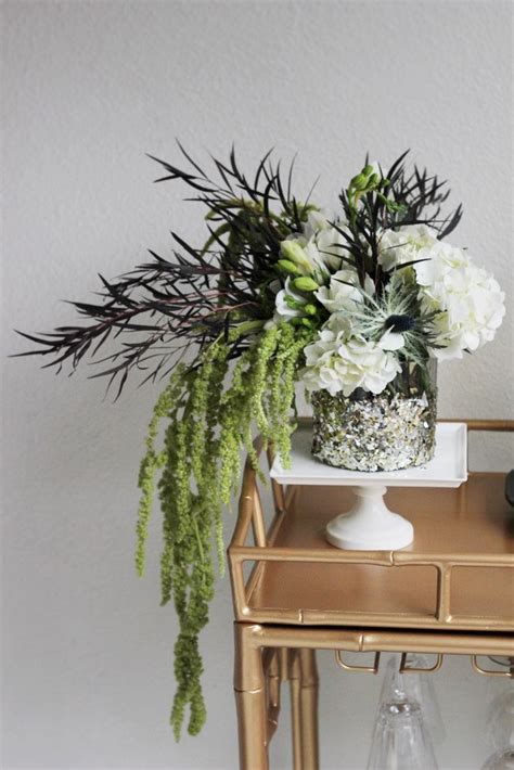The 25 Best Modern Floral Arrangements Ideas On Pinterest Flower