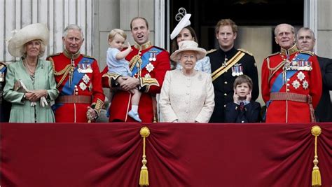 Por Que A Família Real Britânica é Tão Popular Cultura Estadão