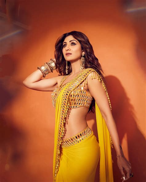 730 Shilpa Shetty Photos Find Latest Hd Images Pictures Stills And Pics Filmibeat