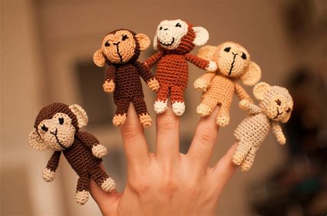 A Handful Of Monkeys Finger Puppet Patterns Octopus Crochet Pattern