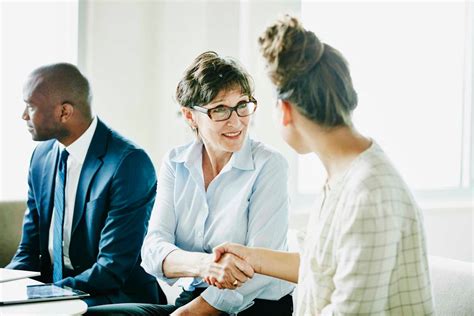 The Job Search Process: 10 Tips on How to Land Your Dream Job (+3