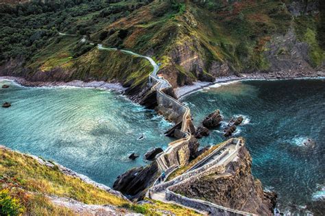 The 241 steps you see often enough on the show, actually lead. Where is Dragonstone? Gaztelugatxe and other Basque ...