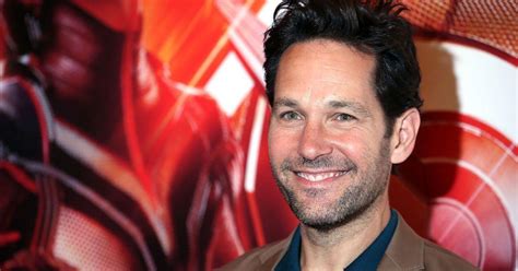 Ant Mans Paul Rudd Surprises Young Fan Whose Bullies Refused To Sign
