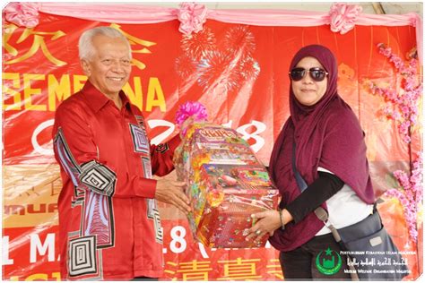 Terdapat beberapa buah pasaraya yang melaksanakan promosi dengan menawarkan. Perkim - Majlis Jamuan Muhibah Sempena Tahun Baru Cina 2018