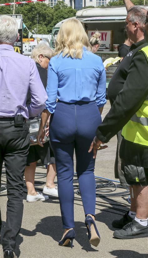 Media Tweets By Holly Willoughby Bum Hollywillsbum On Twitter