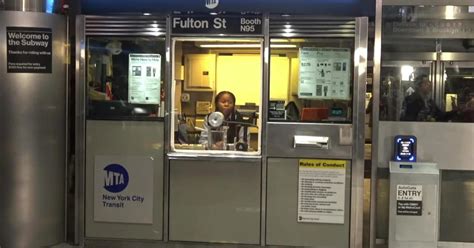 Nyc Transit Subway Agents To Move Out Of Token Booths And Engage Riders Directly Cbs New York