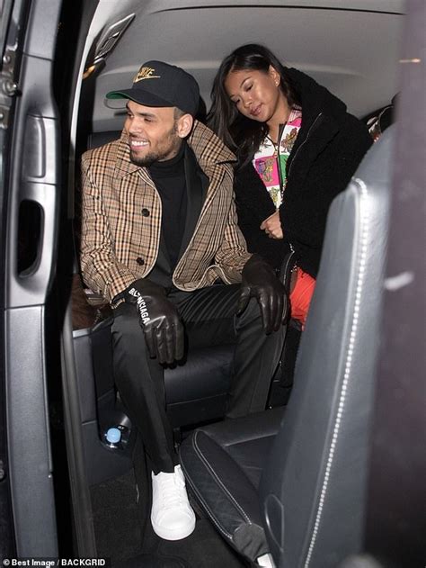 Chris Brown Girlfriend Karrueche Pregnant