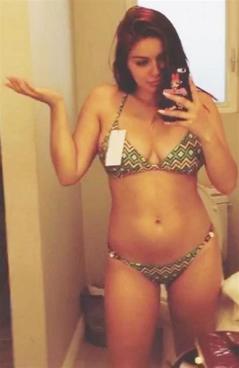 Ariel Winter Flaunts Figure In Bikini On Instagram Pics News Com Au