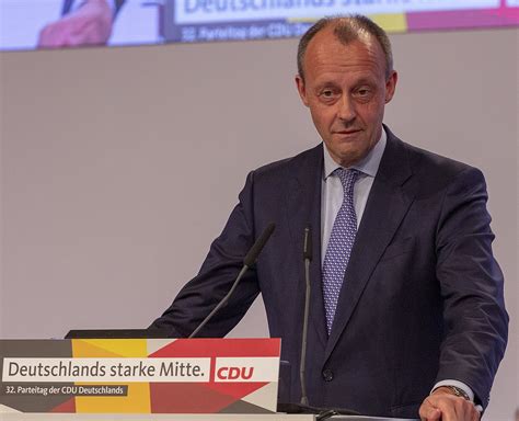 Heute in berlin der öffentlichkeit vorgestellt hat. JU-Wahl: Junge Union will Friedrich Merz als CDU ...