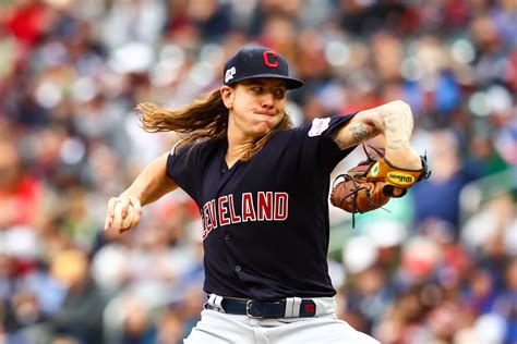 Astros: A trade for pitcher Mike Clevinger could help rotation