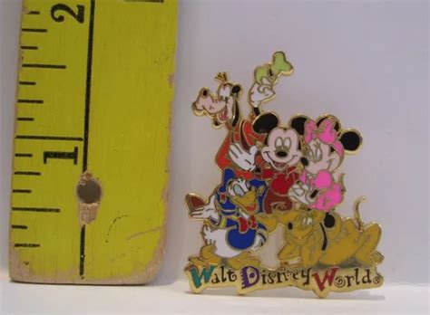 Walt Disney Mickey And Minnie Mouse Donald Duck Goofy Pluto 2008 Trading