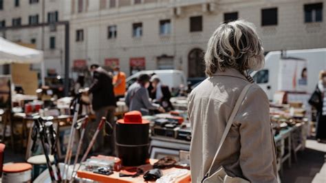 Curiosando Torna Nel Weekend Il Mercatino Di Collezionismo E Antiquariato