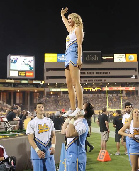 Cheerleader Of The Week Danielle Sports Illustrated