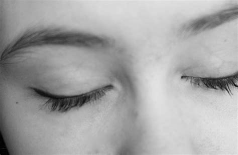 Closing Your Eyes Can Improve Memory Shinyshiny