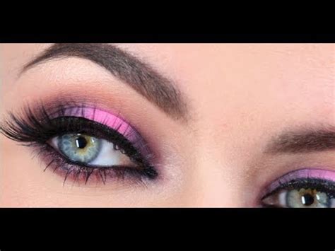 I'm wearing a bit of pink blush, but no lipstick. Pink and Brown Eyeshadow Combination Tutorial ...