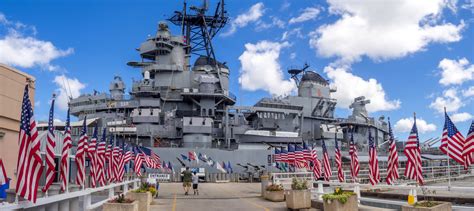 The pearl harbor visitor center, part of the pearl harbor national memorial, is the primary portal for visitors coming to pearl harbor. Pearl Harbor Shooting: US Sailor Commits Suicide After ...