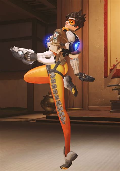 Tracer Subway Sandwich Thighs And A Ridiculously Deep Butt Crack Random Tower