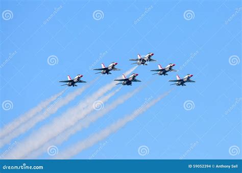 Usaf Thunderbirds In Formation Stock Photo Image Of Airshow Roll