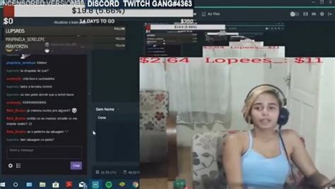 Twitch Streamer Flashing Her Boobs On Stream Accidental Nip Slip Boob