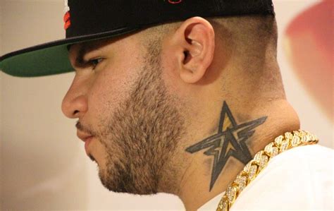 .bryant myers casper magico cosculluela daddy yankee de la ghetto d.ozi don omar el alfa ele a el dominio endo y lele farruko franco el gorilla jhay cortez j balvin farruko. Farruko Tatuaje En El Brazo Los Tatuajes De Urbanos ...