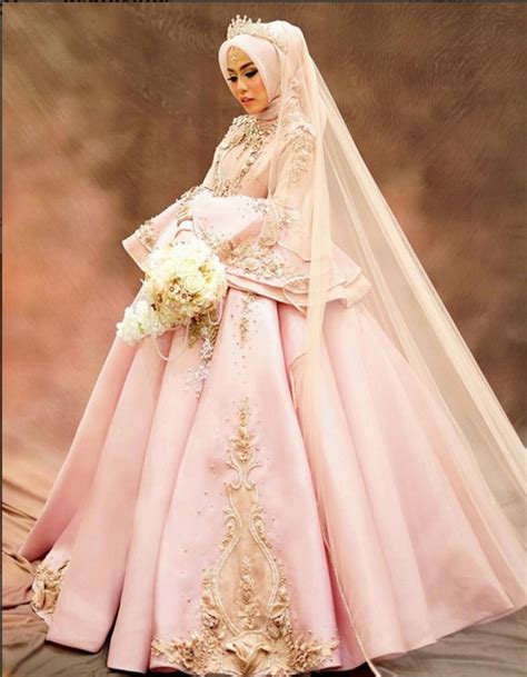 5 inspirasi gaun pengantin muslimah ala selebriti indonesia