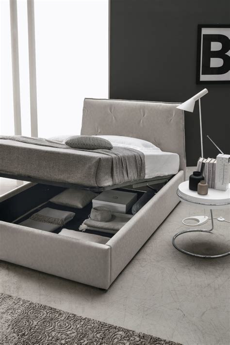 Die breite des französischen bettes beginnt bei 120cm und kann bis zu 160cm betragen. BRISBANE - Französisches Bett | madeinitaly.de