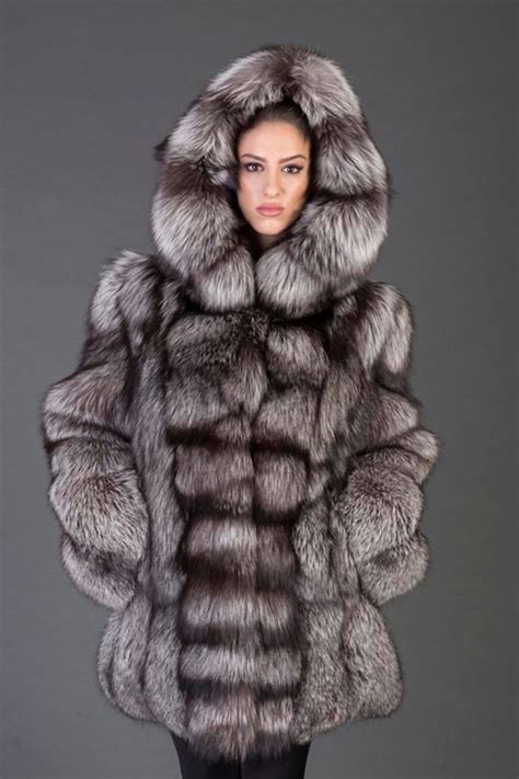 Silver Fox Fur Coat Hooded Rihanna Skandinavik Fur