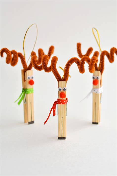 Clothespin Reindeer Christmas Ornaments Easy Rudolph Craft