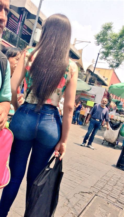 Chavas Con Buenas Nalgas En Jeans Apretados Mujeres Bellas En La Calle