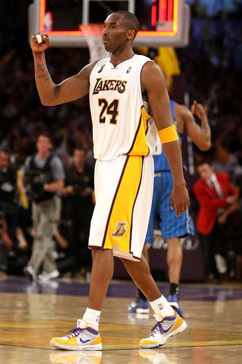 Get ready for the lakers vs. On Court: 2009 NBA Finals Game 2 | SneakerFiles