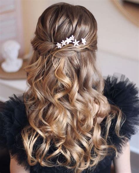 Prom And Homecoming Hairstyles For 2023 The Right Hairstyles