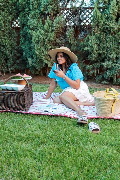 What To Wear To Summer Bbq Parties Or Picnic In The Park 9 Easy Outfits In 2021 Barbecue