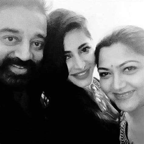 Shruti Hasan Loves To Click With Daddy Kamal Hasan Here S The Proof