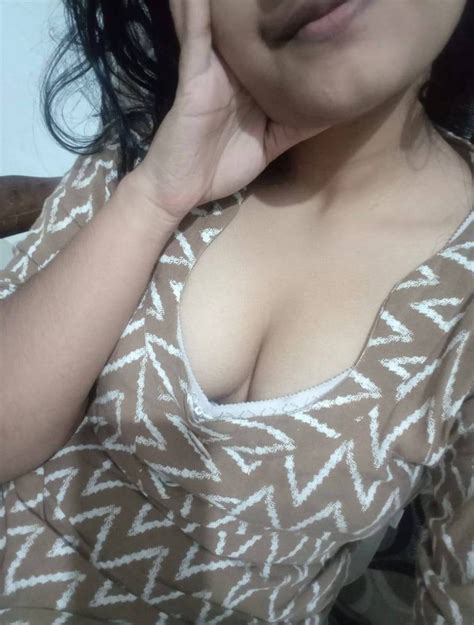 Desi Indian Nri Wife Sana Shows Off Her Slutty Side Sexy Indian