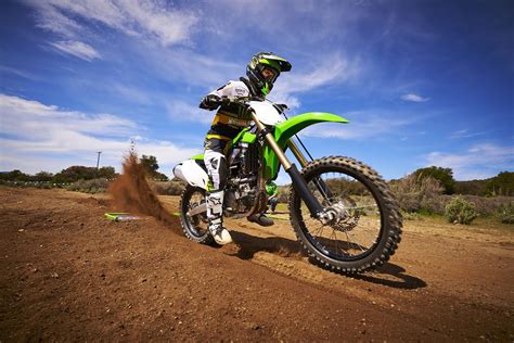 Tips Riding A Motorcycle Trail Moto Trail